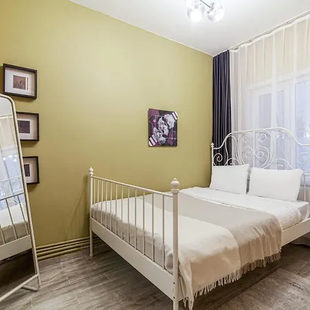 Appartement Lovely With Backyard In Cihangir